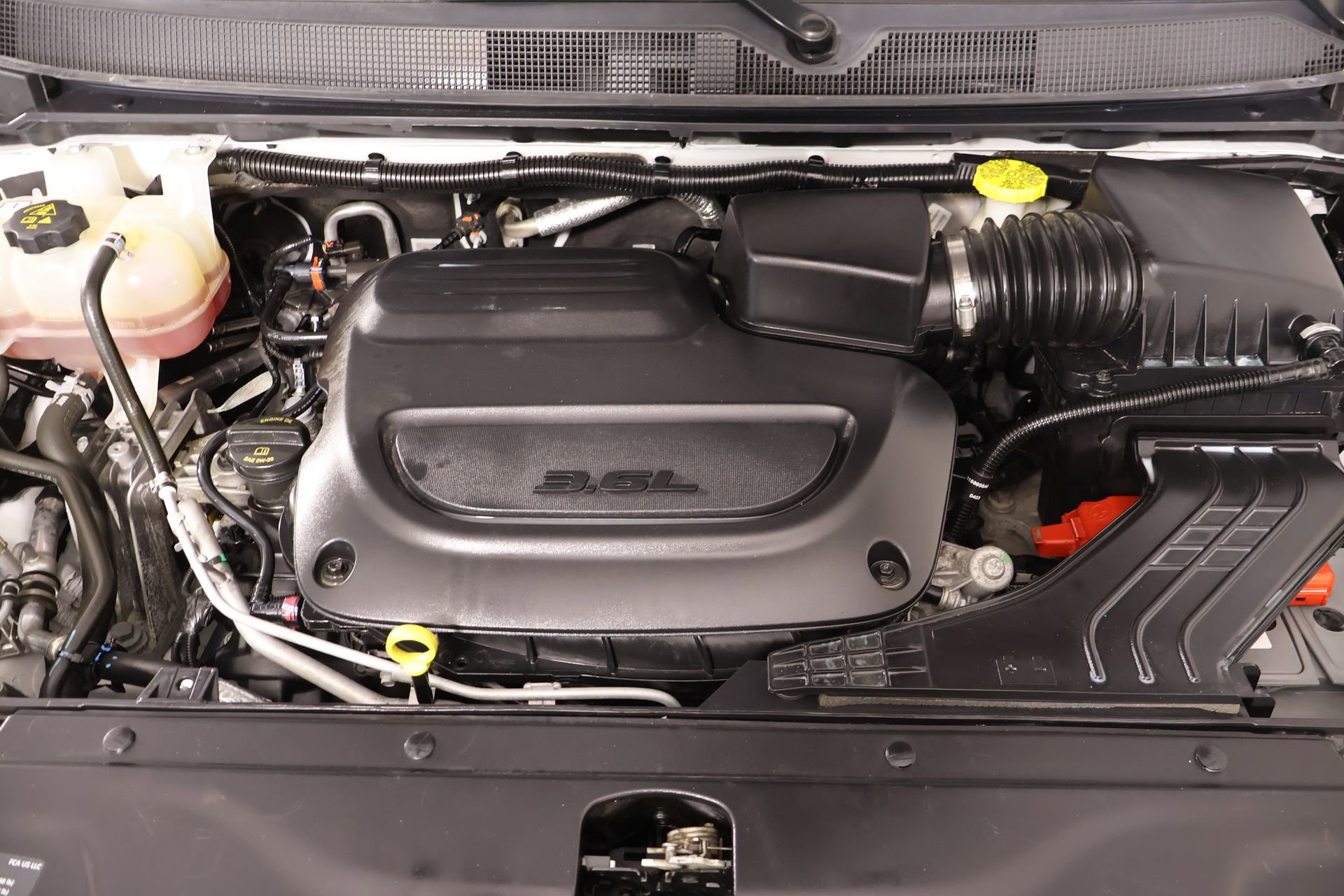 Used 2023 Chrysler Pacifica Touring-L image 19