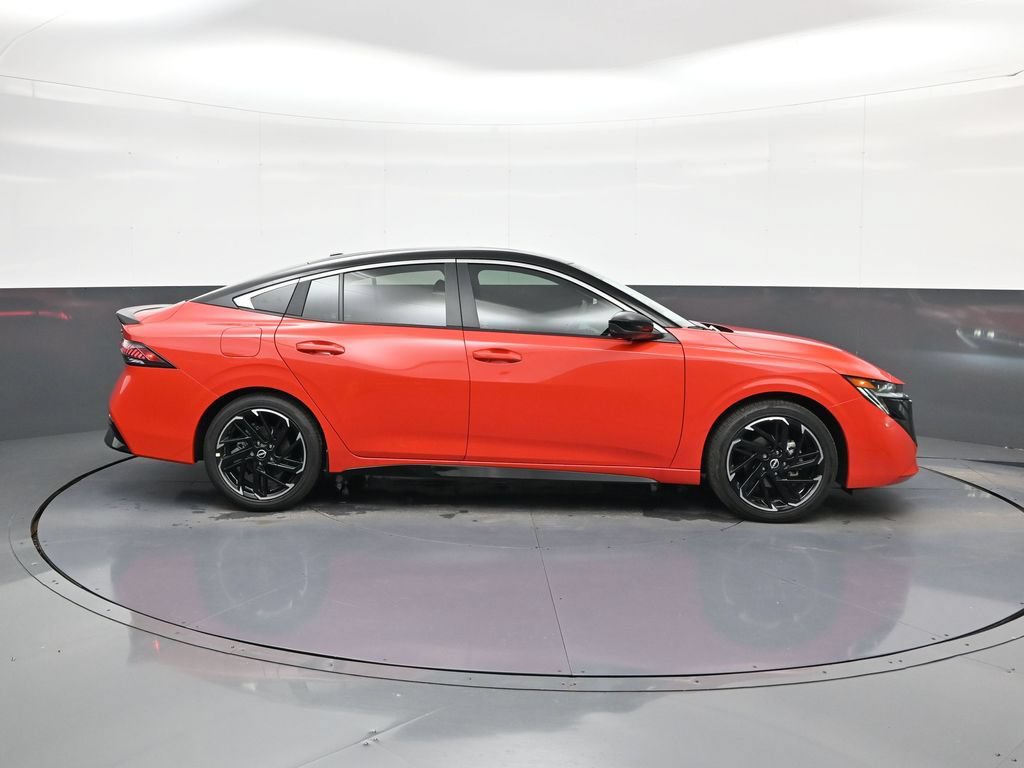 New 2026 Nissan Sentra SR w/ SR Premium Package FWD image 10