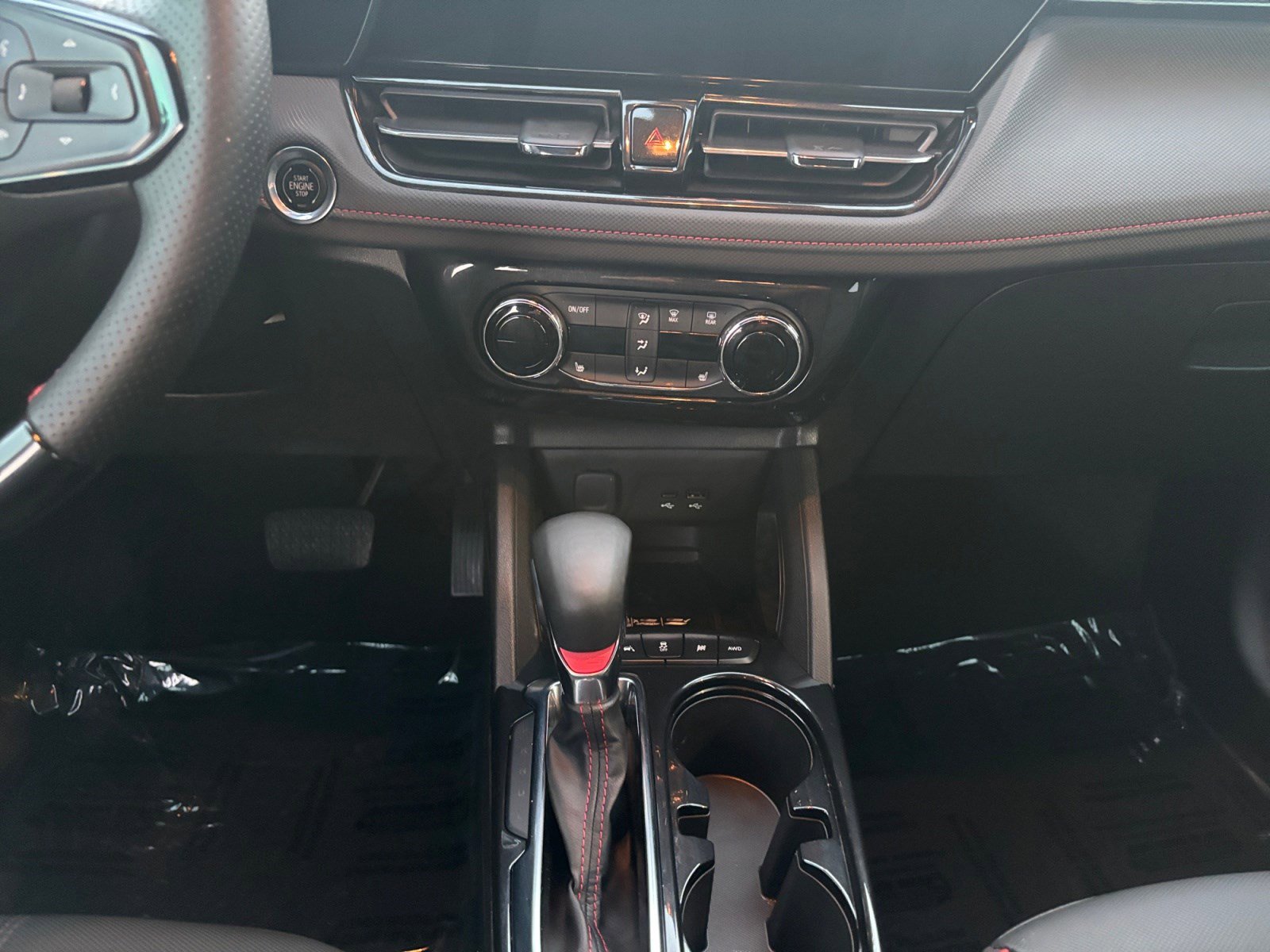 Used 2025 Chevrolet TrailBlazer RS w/ Convenience Package image 11