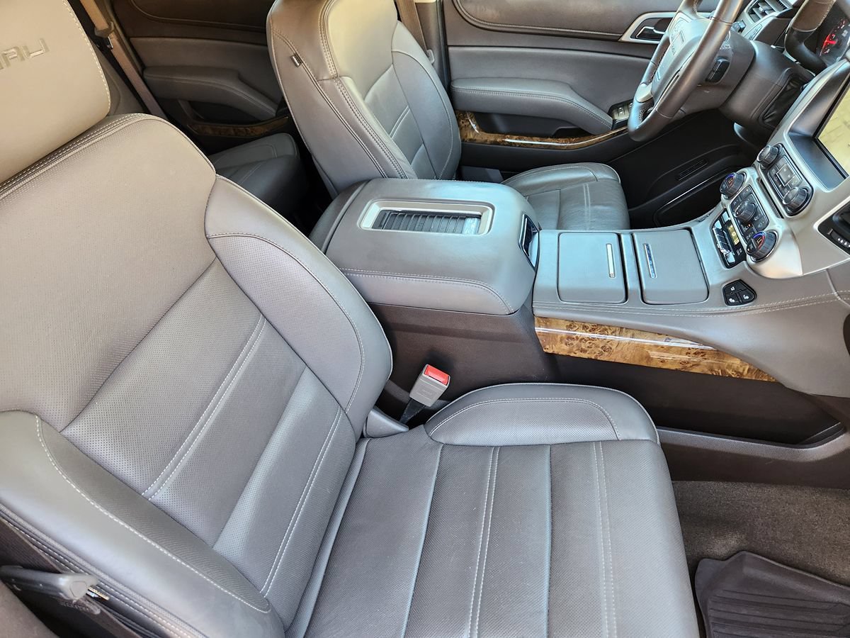 Used 2015 GMC Yukon Denali w/ Premium Package AWD/4WD image 27