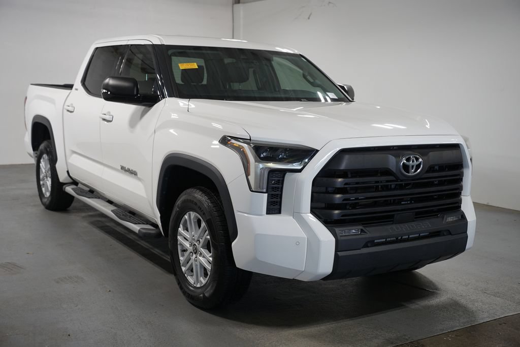 Used 2023 Toyota Tundra SR5 w/ SR5 Premium Package AWD/4WD image 3