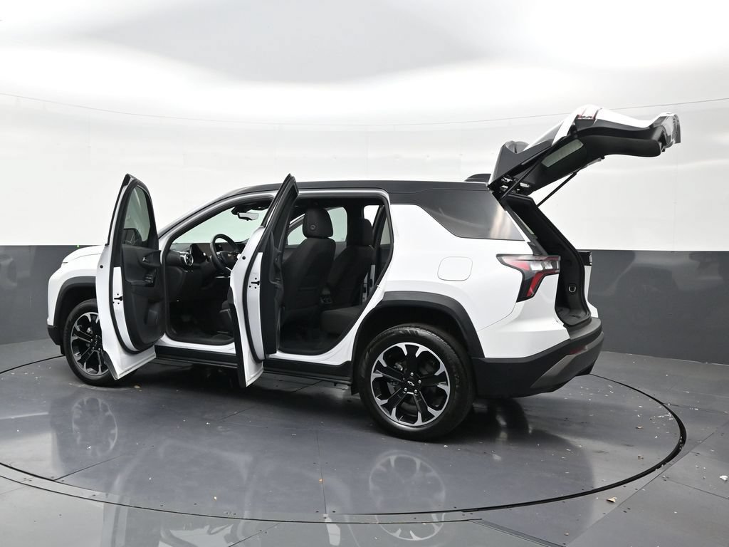 Used 2025 Chevrolet Equinox LT w/ Safety and Technology Package FWD image 32
