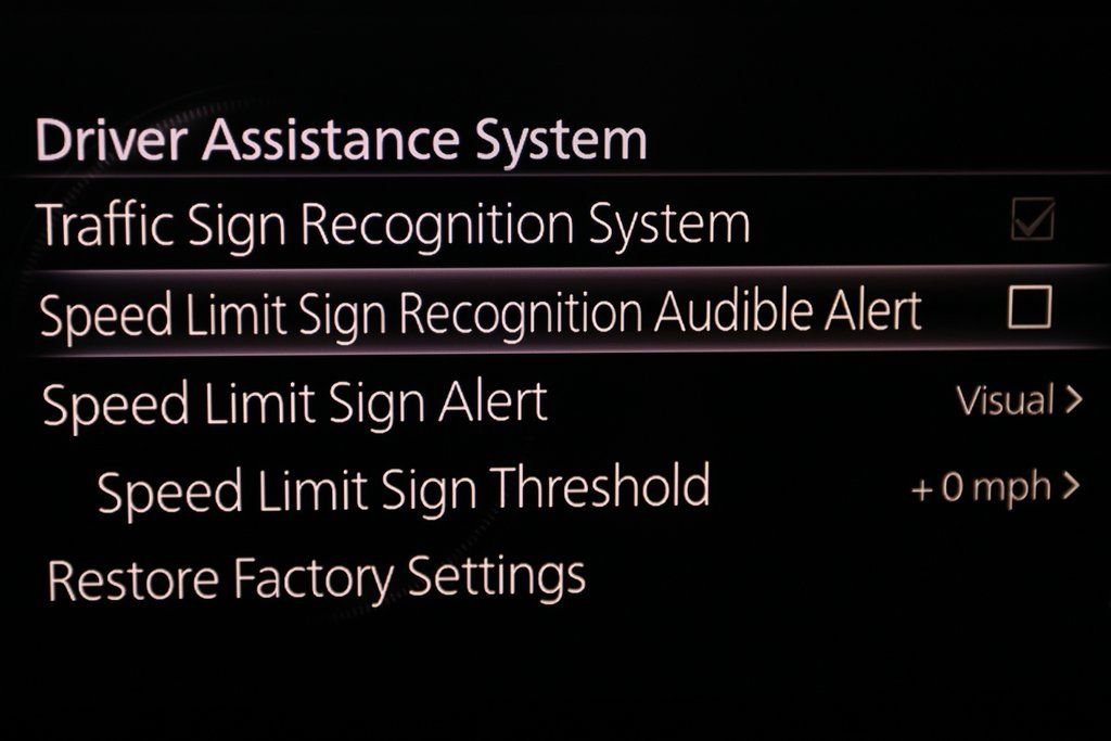 Used 2025 MAZDA CX-70 Plug-In Hybrid w/ Premium Pkg image 34