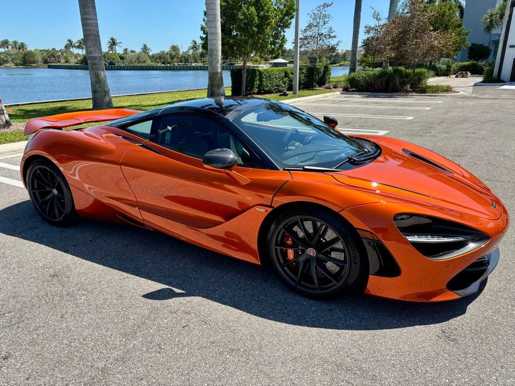 Used 2018 McLaren 720S RWD image 5