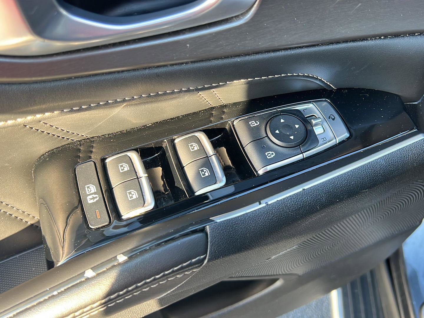 Used 2021 Kia Sorento SX image 34