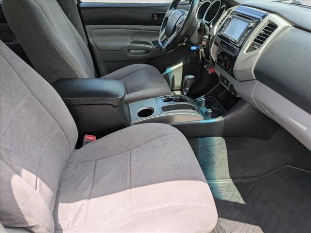 Used 2015 Toyota Tacoma PreRunner w/ SR5 Package RWD image 18