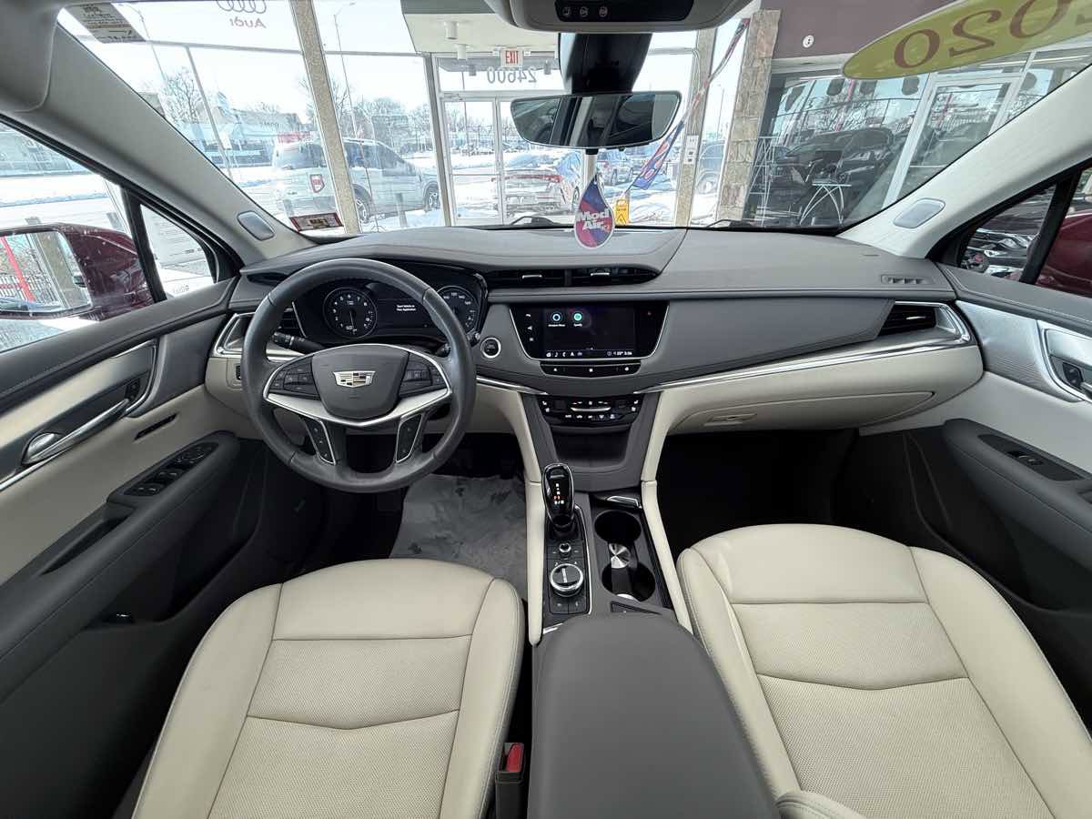 Used 2020 Cadillac XT5 Premium Luxury AWD/4WD image 24