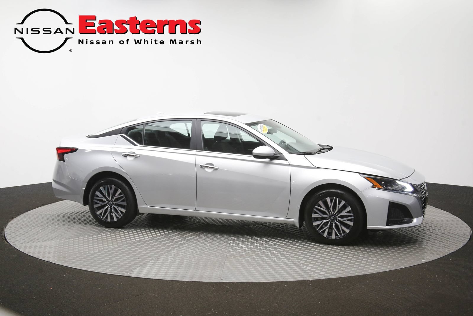 Used 2023 Nissan Altima 2.5 SV w/ SV Premium Package AWD/4WD image 46