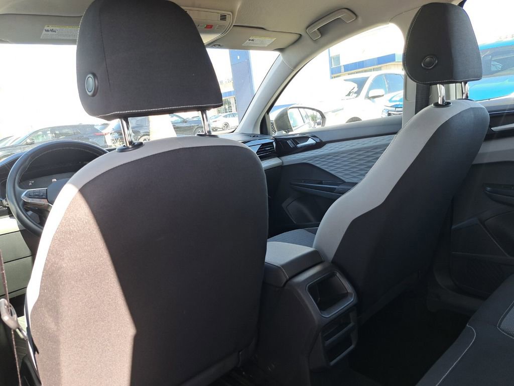 Used 2024 Volkswagen Taos S FWD image 21