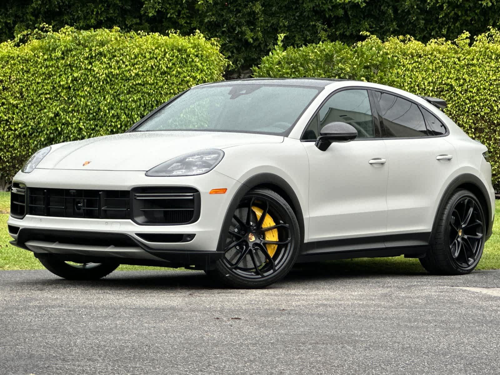 Certified 2022 Porsche Cayenne Turbo GT AWD/4WD image 1