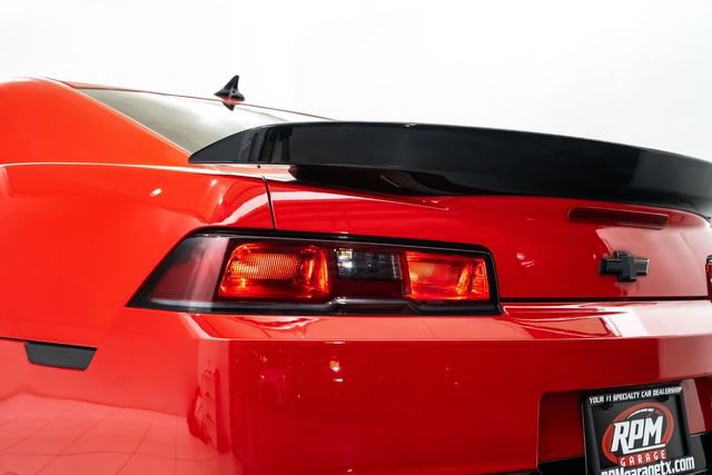 Used 2015 Chevrolet Camaro Z/28 RWD image 11