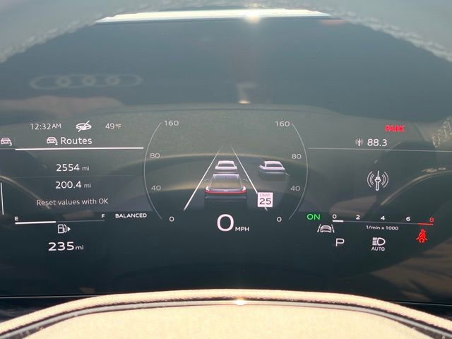 Used 2025 Audi Q5 Prestige AWD/4WD image 8