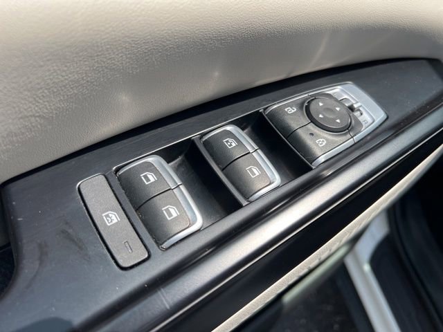 Certified 2024 Kia Carnival LX image 27