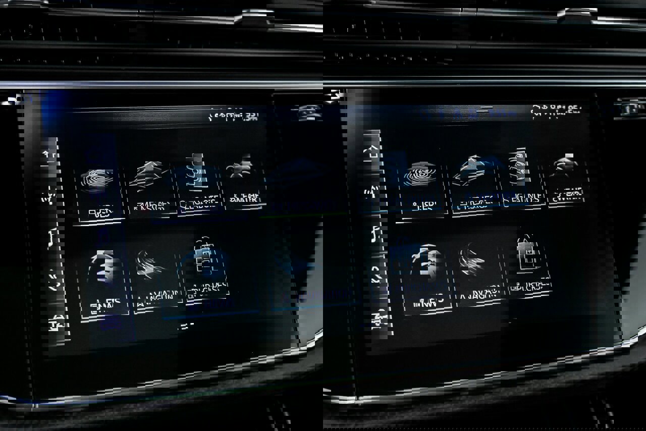 Used 2022 Audi RS Q8 image 36