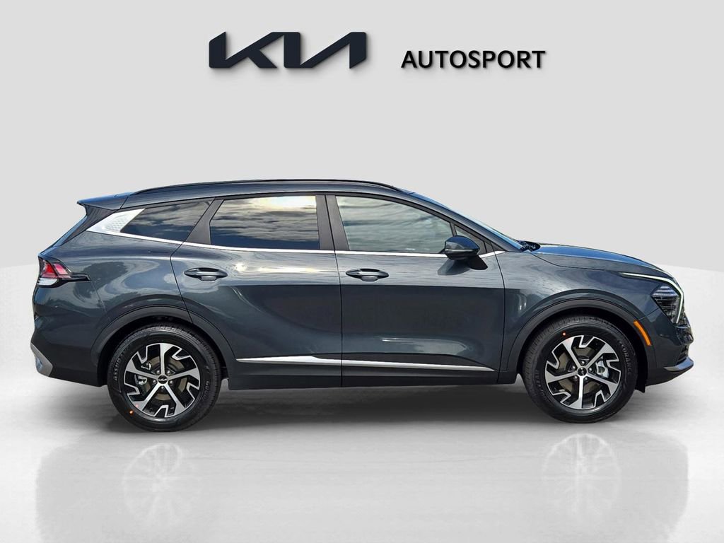 Certified 2025 Kia Sportage EX w/ Premium Package image 7