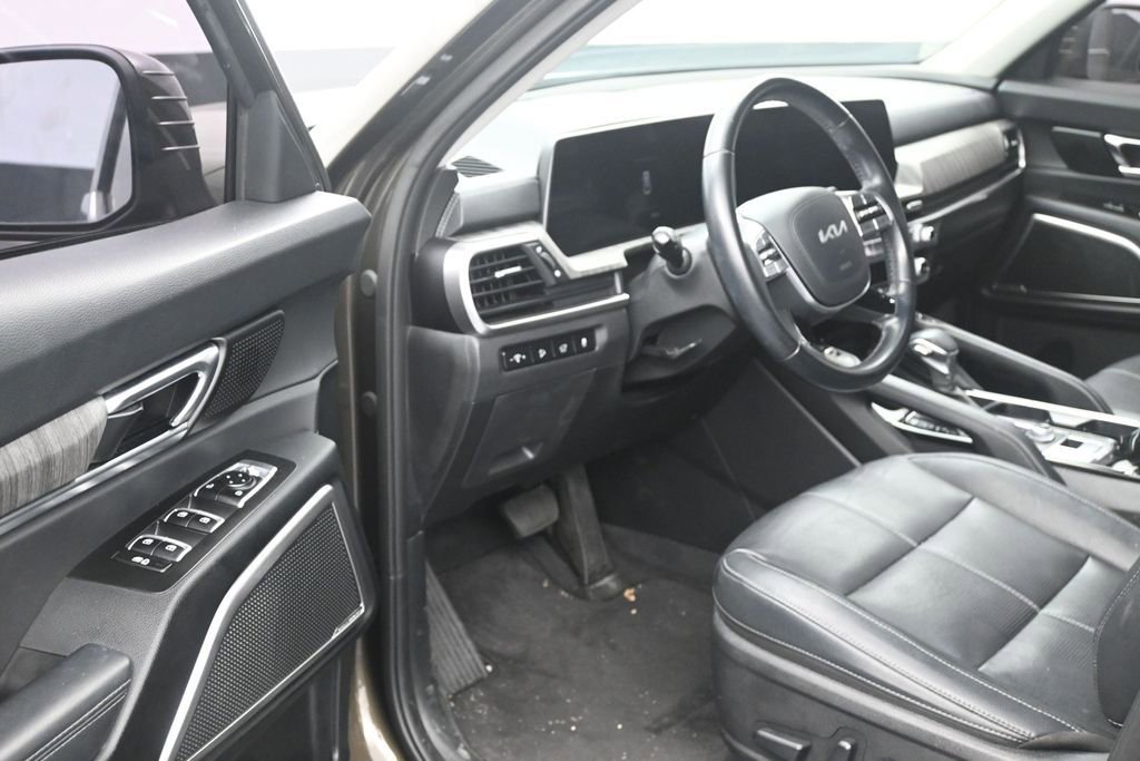 Used 2024 Kia Telluride EX FWD image 10