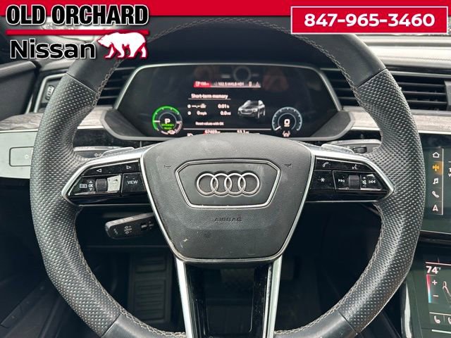 Used 2022 Audi e-tron S Premium Plus image 21