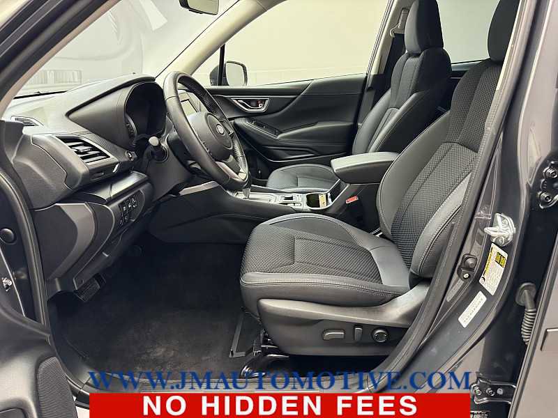 Used 2023 Subaru Forester Premium AWD/4WD image 13