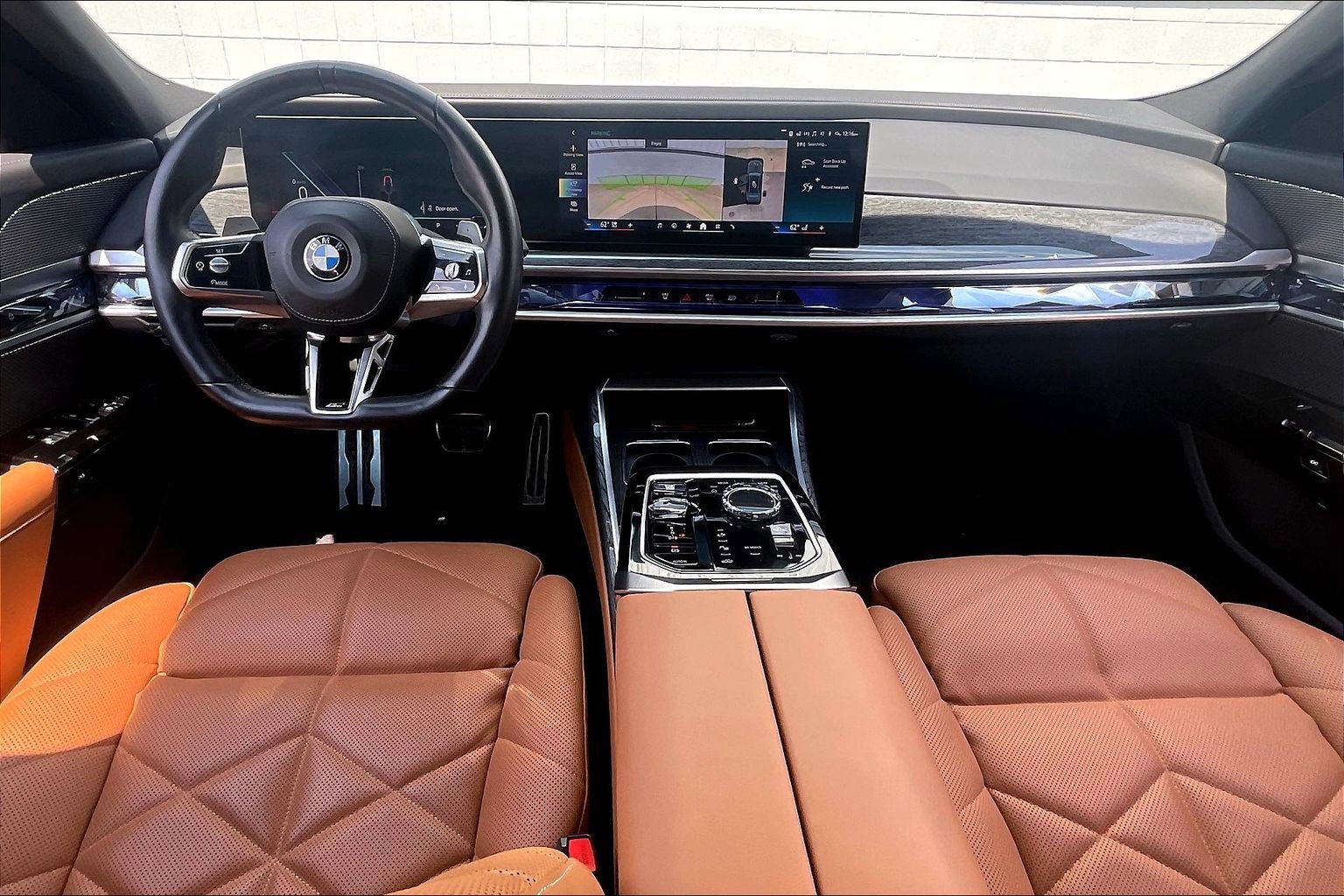 Used 2024 BMW 740i w/ Premium Package 2 RWD image 16
