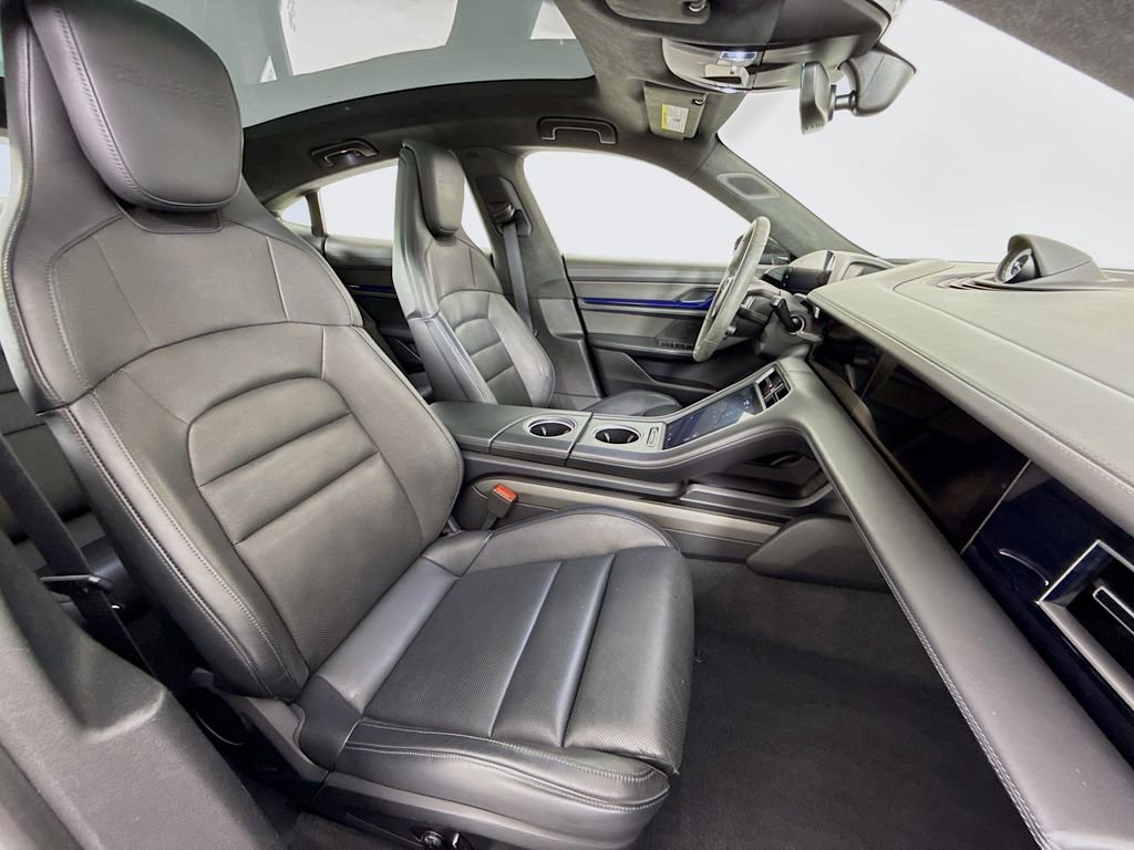 Certified 2020 Porsche Taycan Turbo S image 33