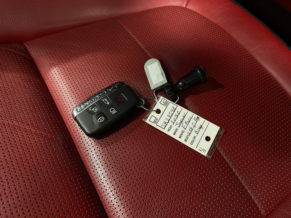 Used 2020 Jaguar F-PACE Checkered Flag image 38