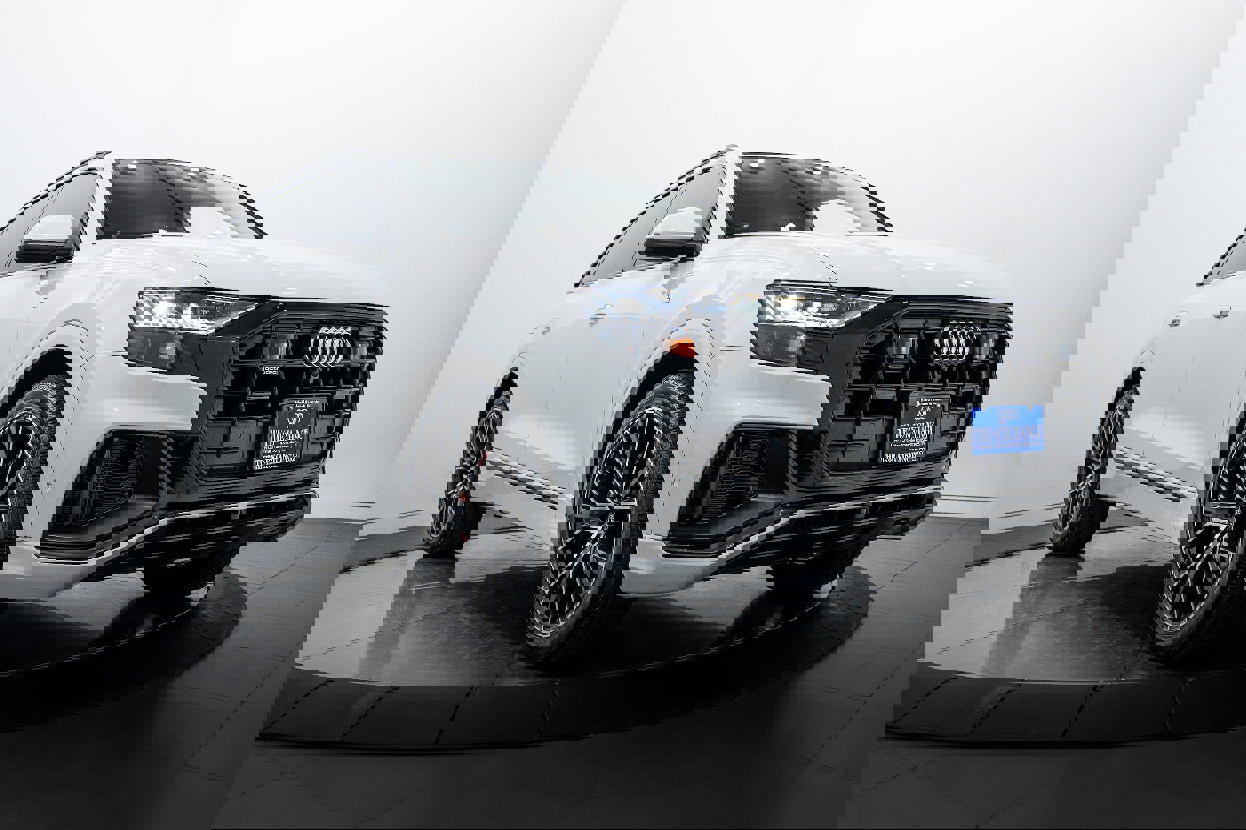 Used 2019 Audi Q8 Prestige w/ Luxury Package