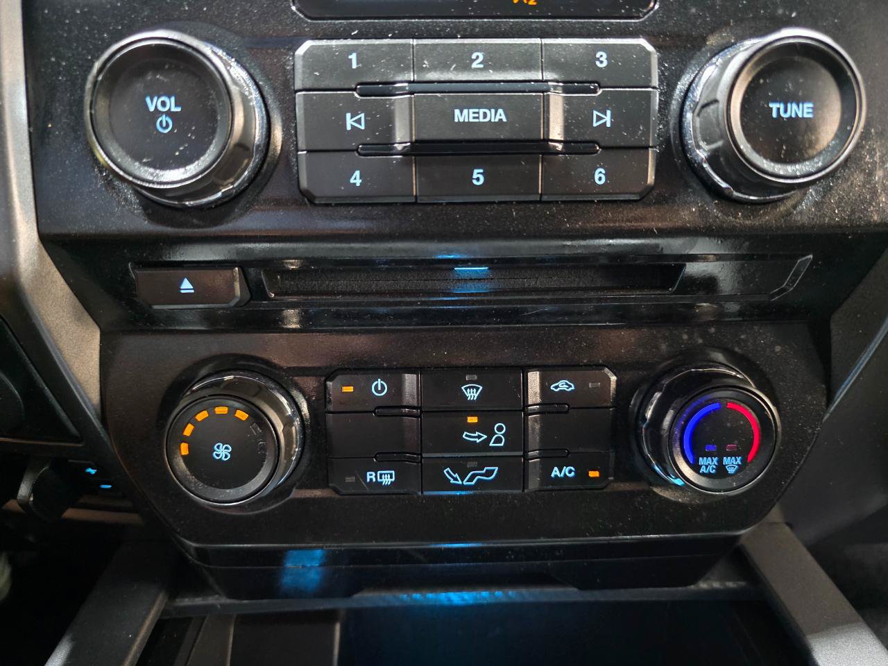 Used 2018 Ford F150 XLT w/ Equipment Group 301A Mid AWD/4WD image 34