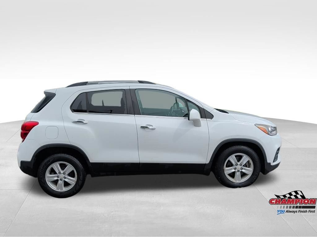 Used 2018 Chevrolet Trax LT w/ LT Convenience Package FWD image 8
