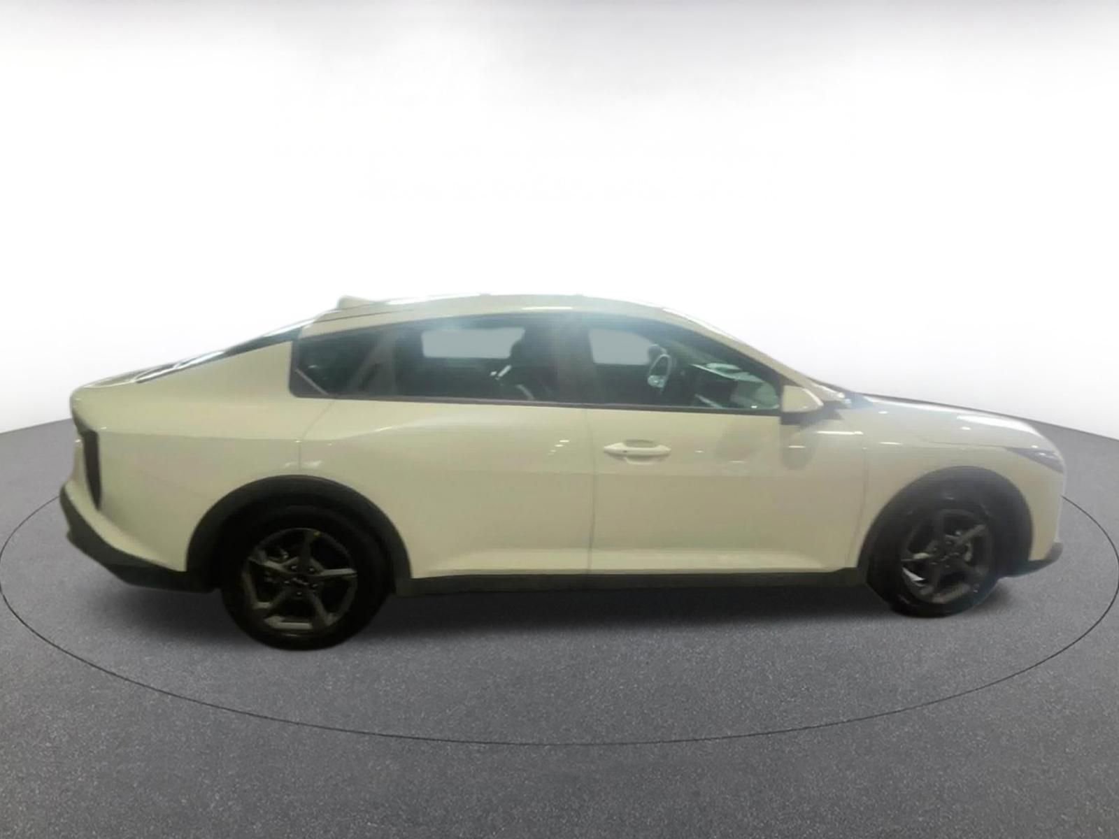 Used 2025 Kia K4 FWD image 15