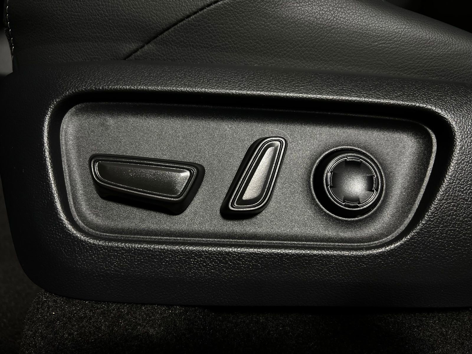 New 2026 Toyota 4Runner Limited image 11