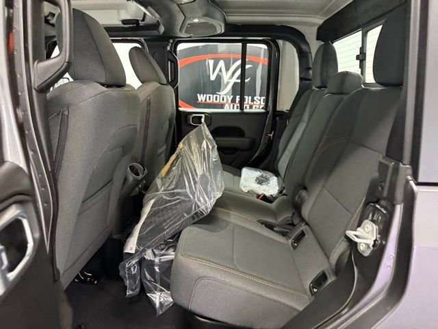 New 2026 Jeep Gladiator Sport AWD/4WD image 15