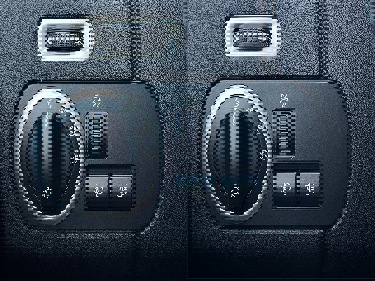 Used 2016 Land Rover LR4 HSE image 20