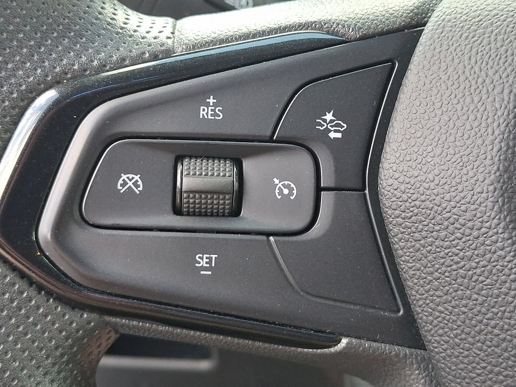 Used 2025 Chevrolet TrailBlazer LT AWD/4WD image 21