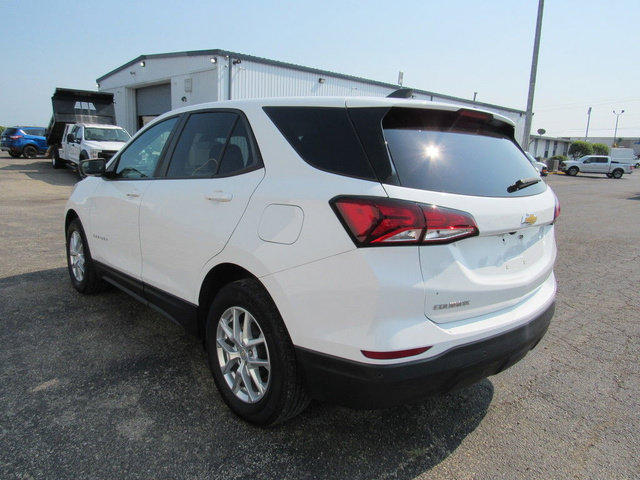 Used 2022 Chevrolet Equinox LS w/ LS Convenience Package FWD image 5