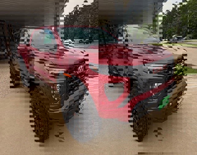 New 2026 GMC Canyon Elevation