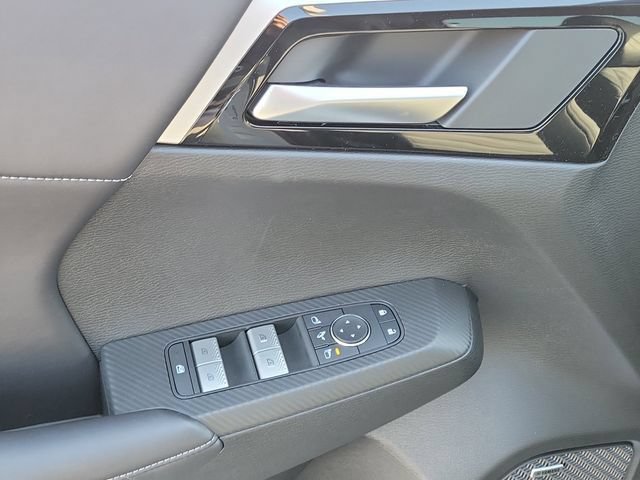 New 2026 Mitsubishi Outlander SE FWD image 23