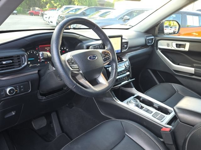 Used 2021 Ford Explorer Limited w/ Equipment Group 301A RWD image 27