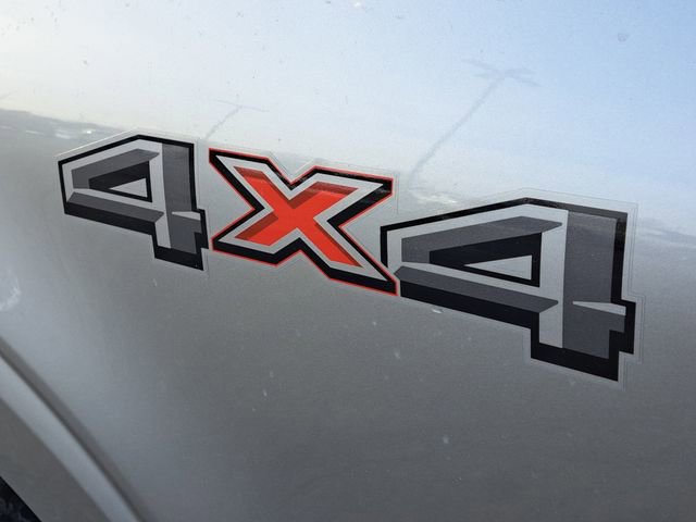 Used 2022 Ford F150 Lariat w/ Equipment Group 502A High image 6