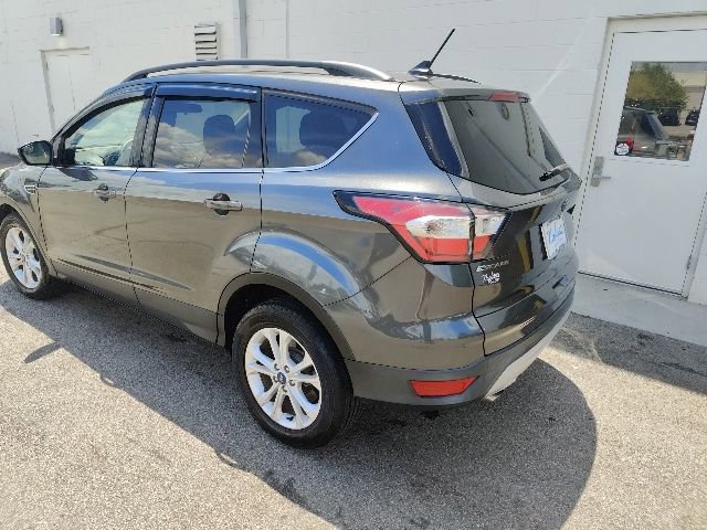 Used 2018 Ford Escape SE w/ SE Sync 3 Package FWD image 14