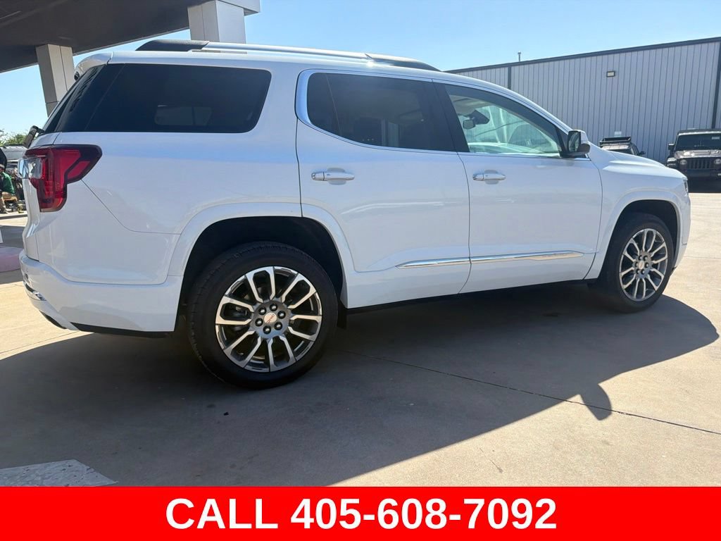 Used 2023 GMC Acadia Denali FWD image 3
