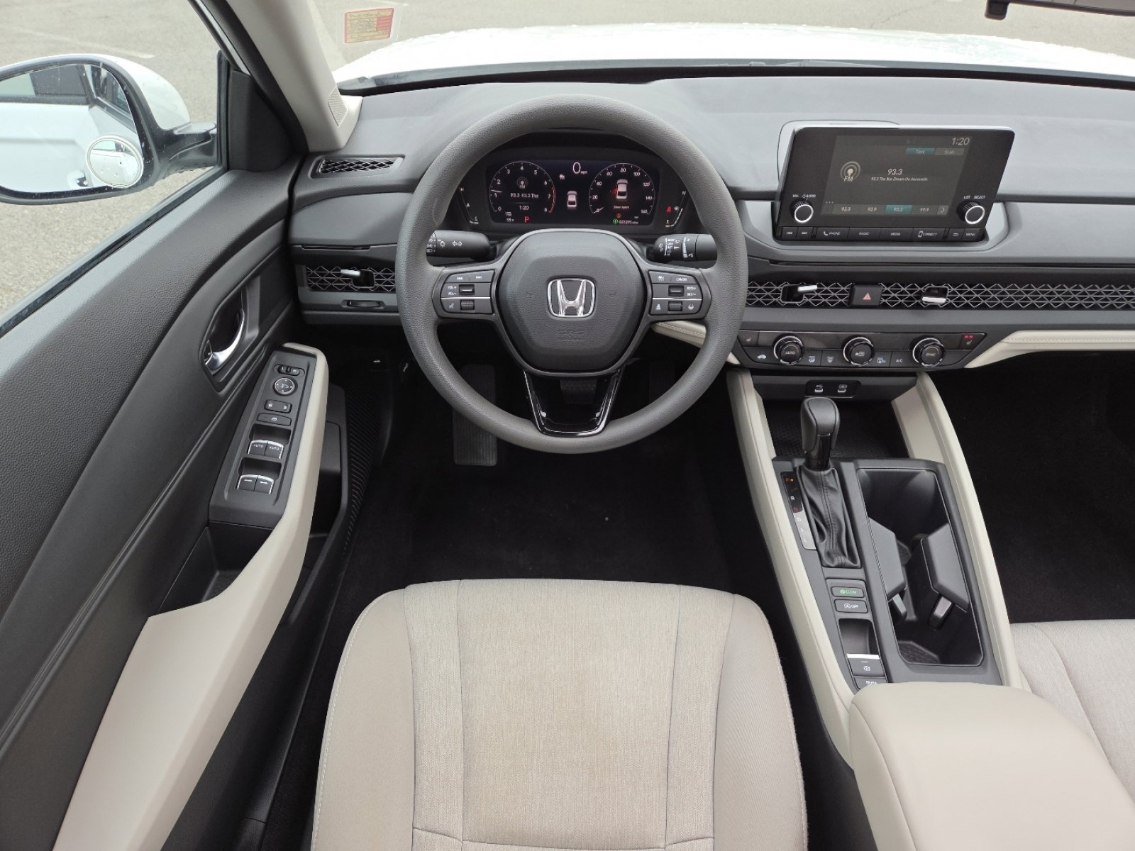 Used 2023 Honda Accord EX image 25