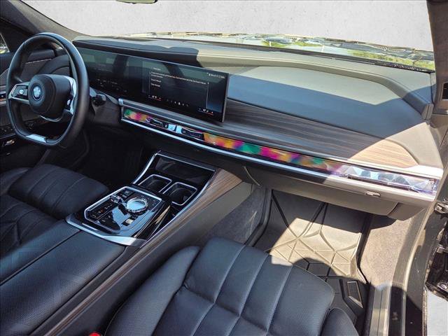 Used 2025 BMW i7 xDrive60 AWD/4WD image 30