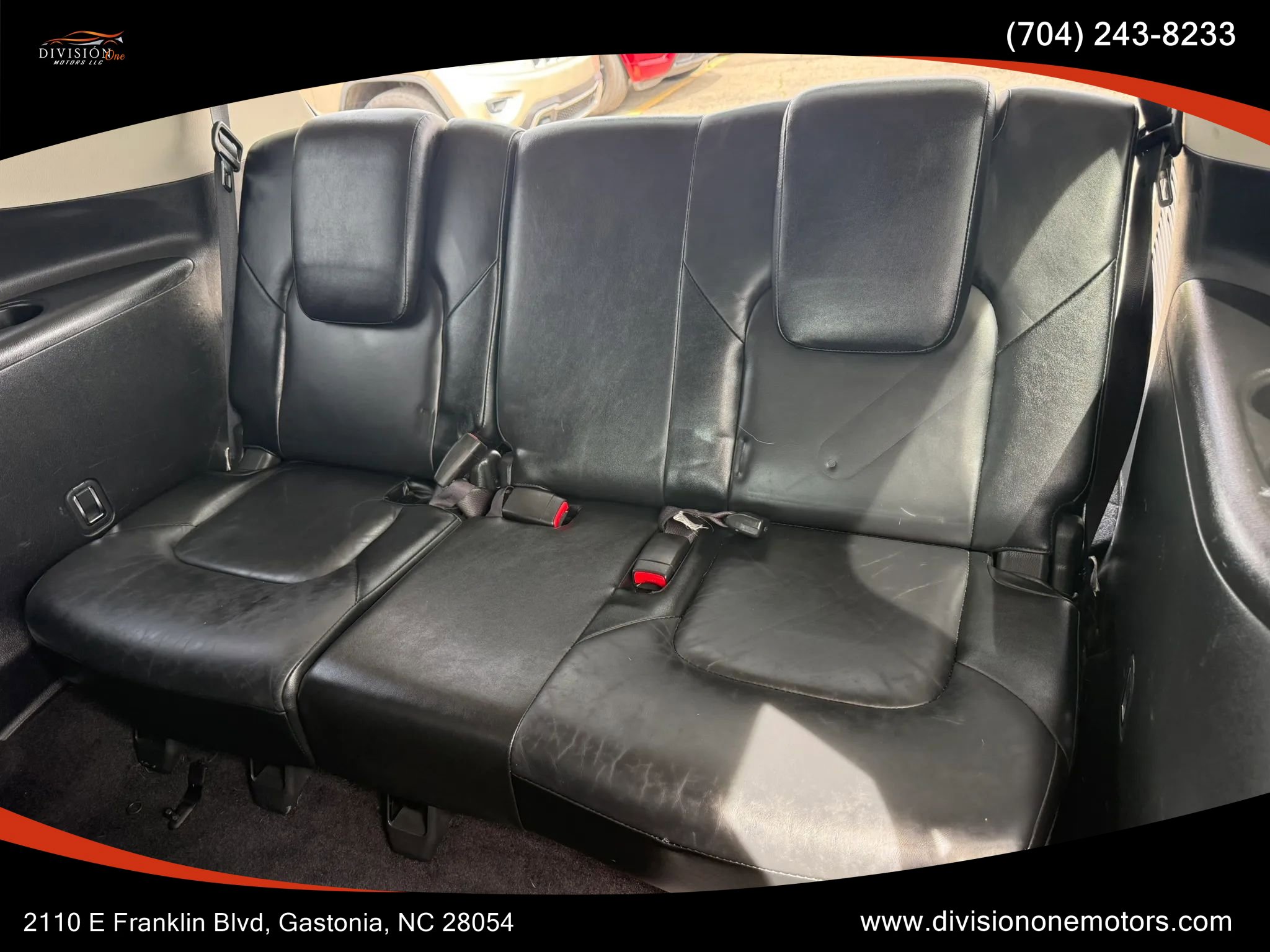 Used 2012 INFINITI QX56 4WD w/ Deluxe Touring Pkg image 12