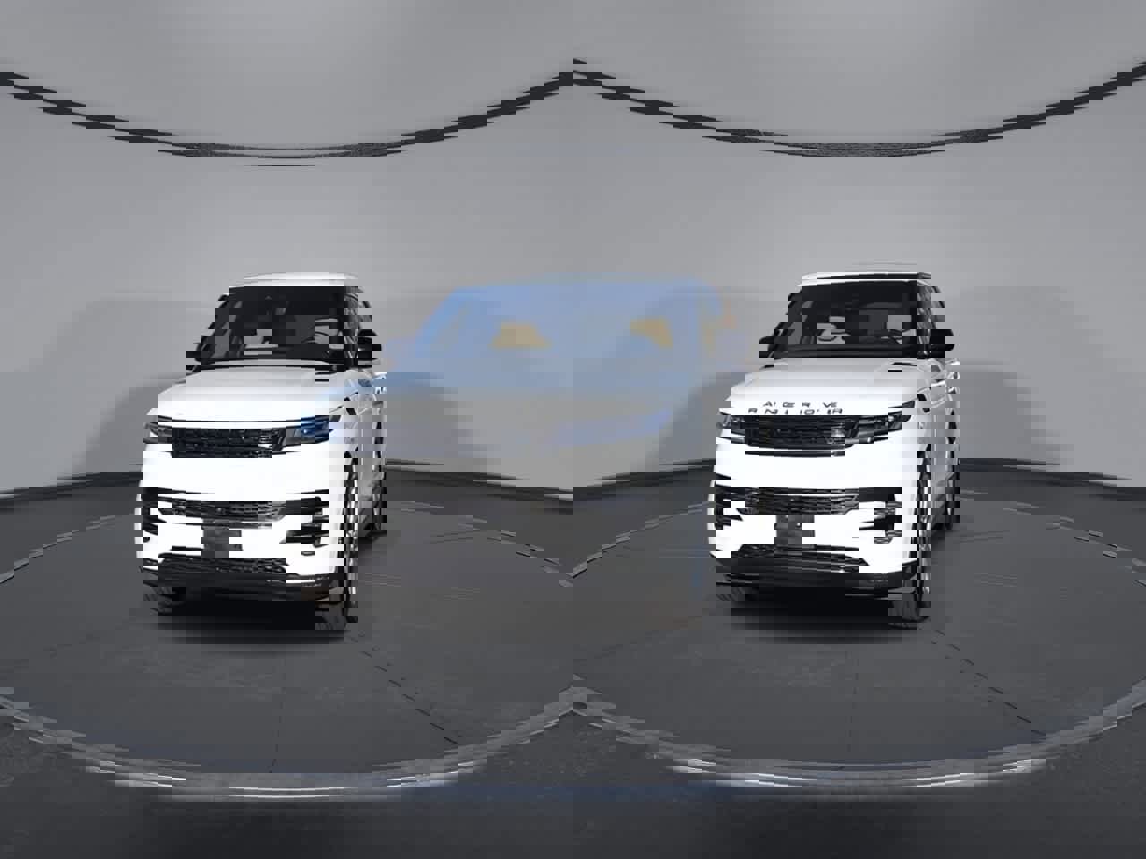 Used 2025 Land Rover Range Rover Sport SE image 3