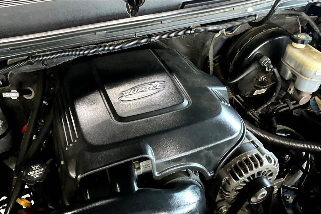 Used 2011 Chevrolet Silverado 1500 LT w/ All-Star Edition AWD/4WD image 29