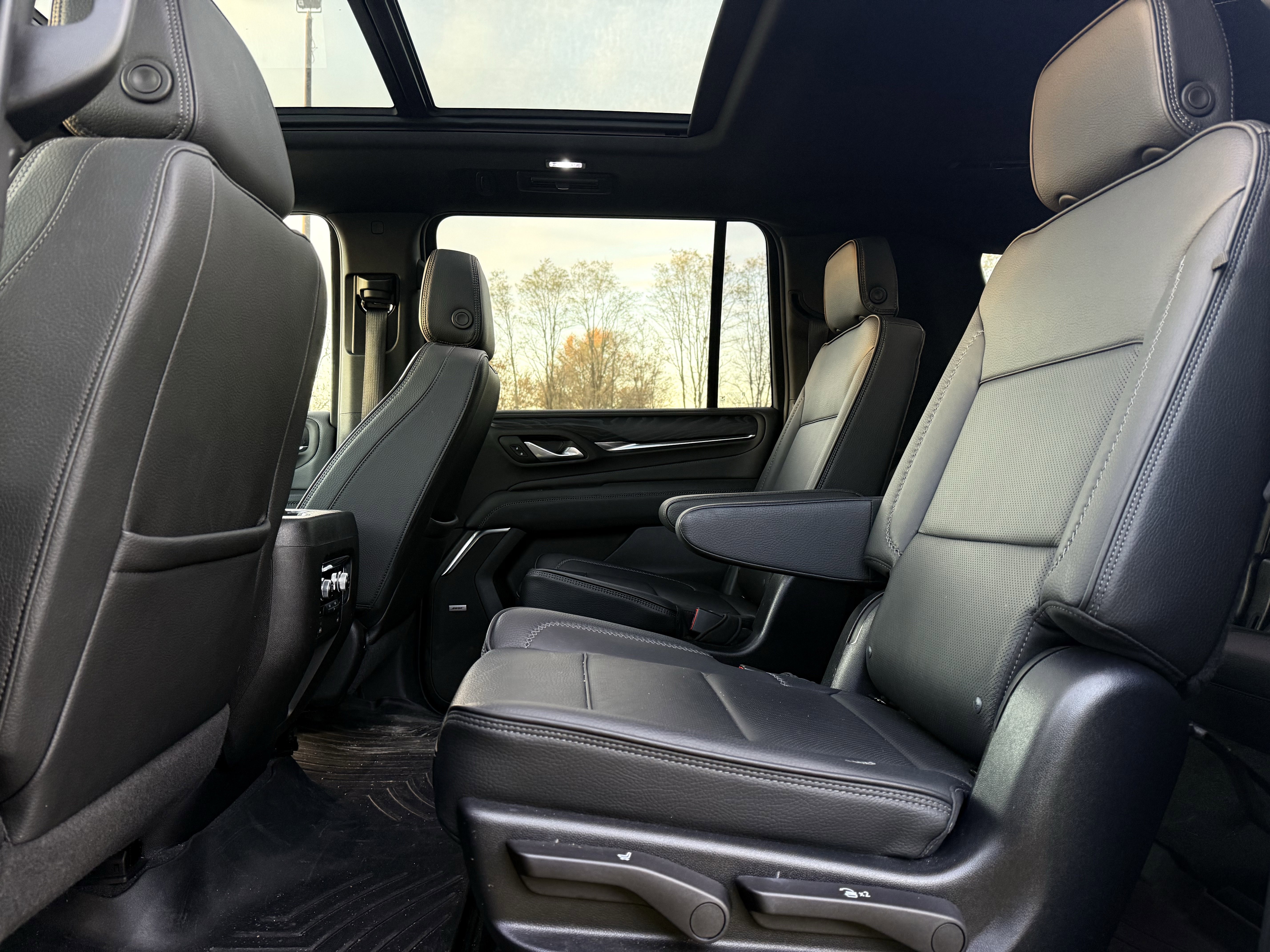 Certified 2022 GMC Yukon XL Denali image 13