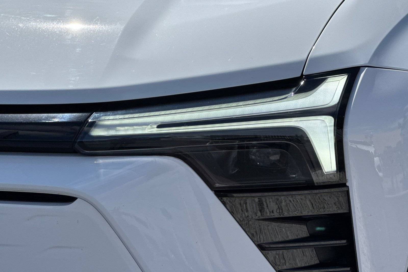Used 2024 Chevrolet Blazer EV LT AWD/4WD image 47
