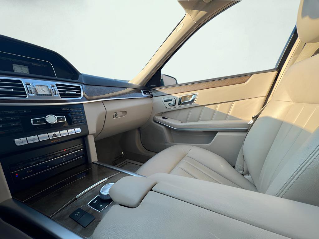 Used 2015 Mercedes-Benz E 350 4MATIC Sedan image 53