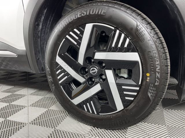 New 2026 Nissan Kicks SV image 14