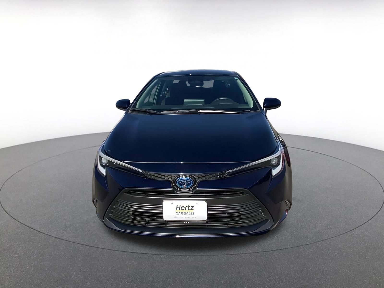 Used 2025 Toyota Corolla LE image 4